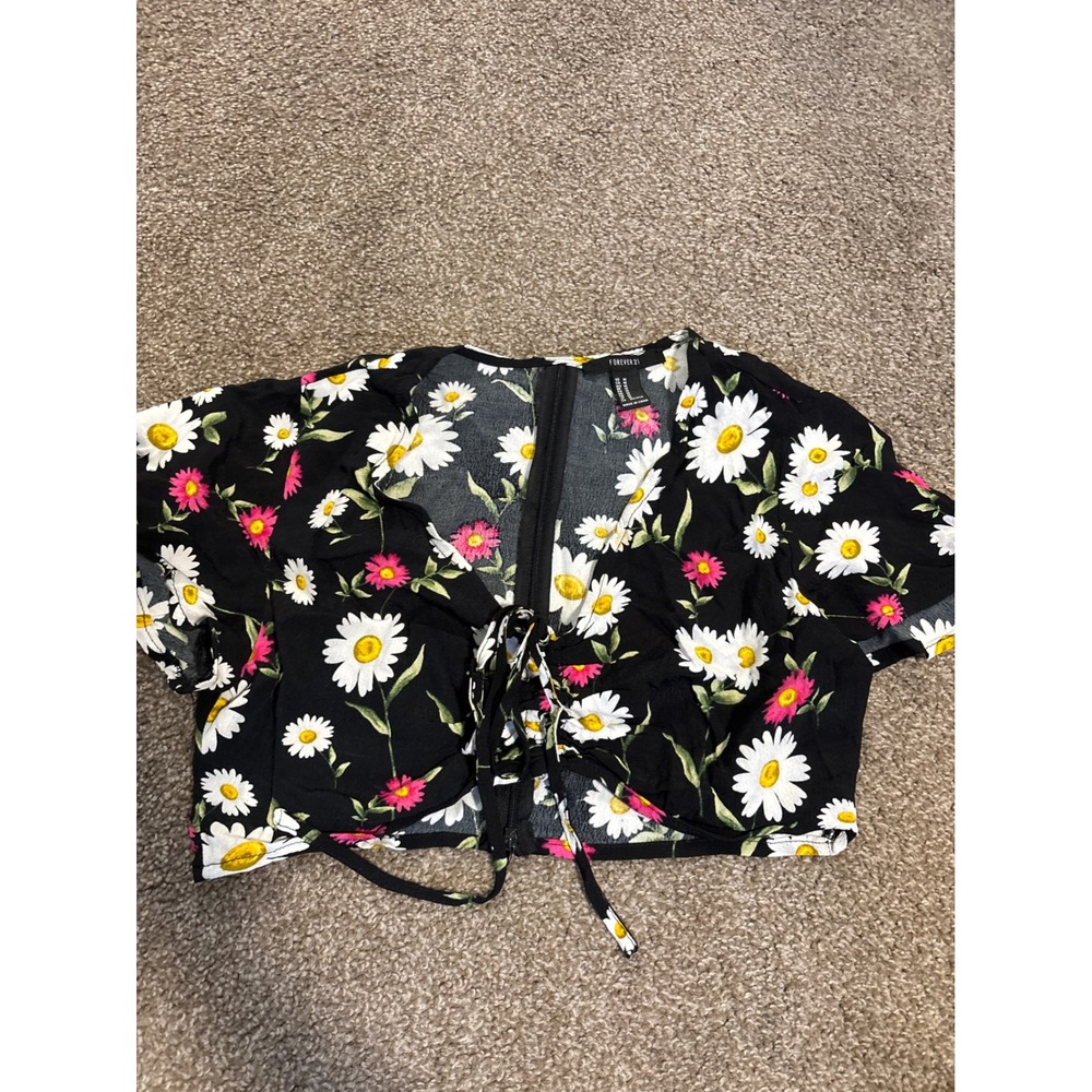 Forever 21 Floral Crop Top Womens M Black Daisy Excellent Tie Front Short Sleeve